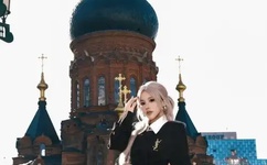 大炕上各弄各的